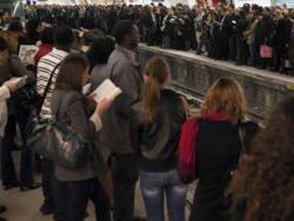 Los transportes públicos están hoy notablemente reducidos en Francia en la quinta jornada de huelgas
