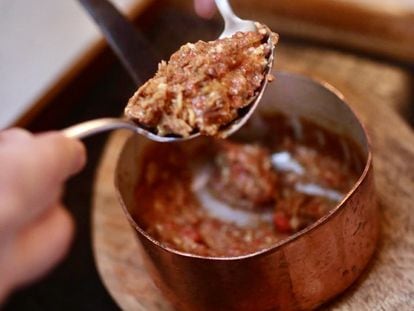 Centolla hervida en agua termal y salteada con chalotas. Imagen proporcionada por el restaurante Miguel González.