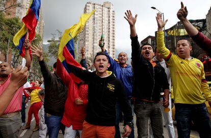 Taxistas en una protesta contra Uber en Bogotá. Hoy hay convocado un paro nacional en Colombia.