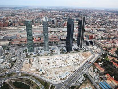 La parcela del centro de convenciones y las cuatro torres.