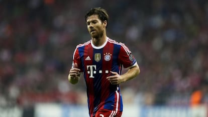 Xabi Alonso durante el partido ante el City.