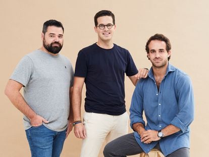 De izquierda a derecha, los fundadores de Shakers: Adrián de Pedro, Héctor Mata y Jaime Castillo.