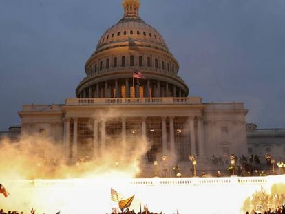 Protestas de los partidarios de Donald Trumpo en el Capitolio (Whasington) durante el 6 de enero de 2021.