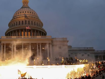 Protestas de los partidarios de Donald Trumpo en el Capitolio (Whasington) durante el 6 de enero de 2021.