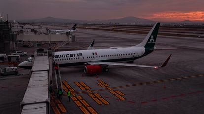 Un avión de Mexicana en el Aeropuerto Internacional Felipe Ángeles en Zumpango (Estado de México), el 26 de diciembre.