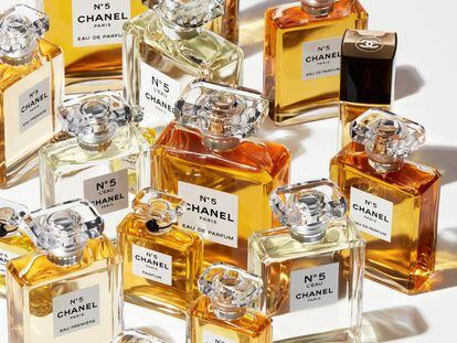 Frascos de la fragancia Chanel Nº5.