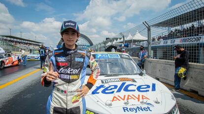El piloto Federico Gutiérrez, antes de una carrera de Nascar en Monterrey, a finales de 2021.