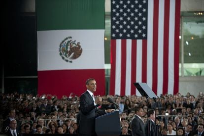 El presidente norteamericano Barack Obama, durante el discurso que ha ofrecido ante un numeroso grupo de j&oacute;venes en el museo de Antropolog&iacute;a de M&eacute;xico.  