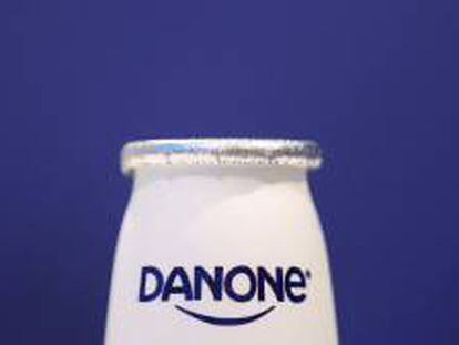 Logo de Danone en uno de sus productos.