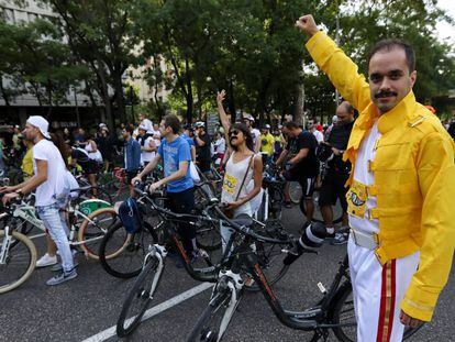 Participantes en la carrera homenaje a Freddie Mercury en Madrid.