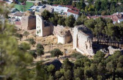 Restos de la muralla medieval de Jaén vistos desde el Castillo de Santa Catalina.