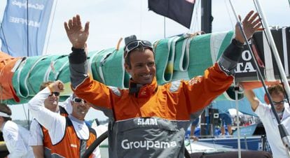 Franck Cammas celebra la victoria en Lisboa