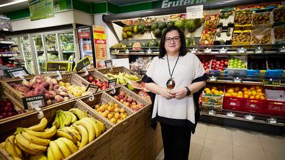 Patrocinio Contreras, presidenta de Covirán, posa en un supermercado de Granada.