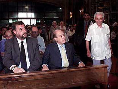 José María Fidalgo, líder de CC OO, a la izquierda, junto a Jordi Pujol, y a la derecha, Marcelino Camacho.