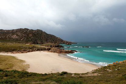 Panorámica actual de la costa y el mar de Camariñas, entre el cementerio de los ingleses y la playa Pedrosa.