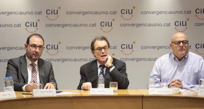 La ejecutiva de CiU: Ramon Espadaler, Artur Mas y Llu&iacute;s Corominas.