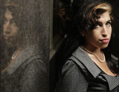 La cantante Amy Winehouse ha sido hallada hoy muerta en su casa Londres, a los 27 años de edad. Imagen datada en julio de 2009.