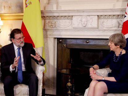 Rajoy y May, durante su reuni&oacute;n de este martes.