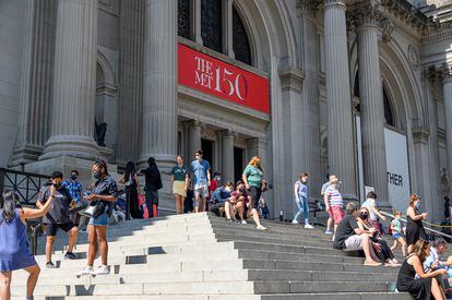 Gente saliendo del Metropolitan Museo de Nueva York el pasado 6 de septiembre.