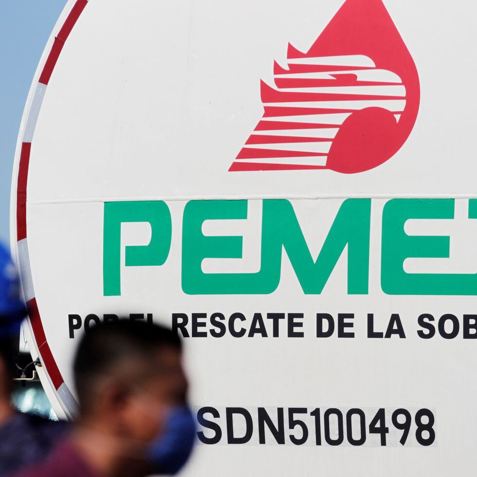 Pemex entorpece el crecimiento económico de México, según un estudio de la  Universidad Rice | Economía | EL PAÍS México