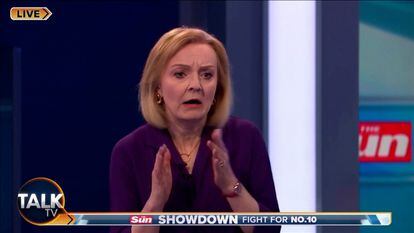 Vídeo | El desmayo de una presentadora obliga a detener el debate de las primarias del Partido Conservador británico