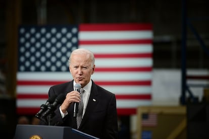 Joe Biden, este jueves en una instalación de IBM en Poughkeepsie, Nueva York.
