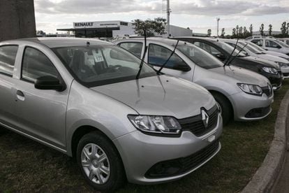 Punto de venta de coches nuevos en una agencia de Buenos Aires.