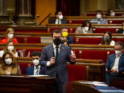 El 'president' de la Generalitat, Pere Aragonès, en el Parlament de Cataluña, Barcelona.