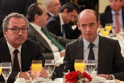 Manuel Polanco, vicepresidente de Prisa y Alfonso de Senillosa, director adjunto del gabinete de presidencia, en el Foro Cinco Días.
