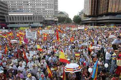 Concentración de la AVT contra el diálogo con ETA, el pasado sábado en la plaza de Colón (Madrid).