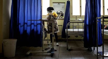 En Mozambique, debido a la falta de cirujanos se ha ense&ntilde;ado a las comadronas a practicar ces&aacute;reas de urgencia. 