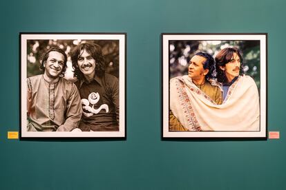 Dos fotografías de Shankar y Harrison en la exposición