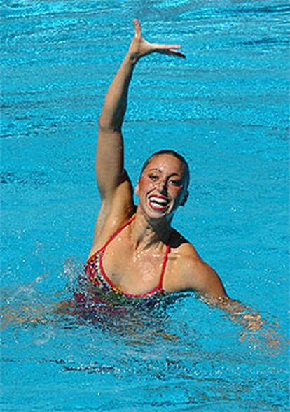 La atleta española, durante su ejercicio de natación sincronizada.