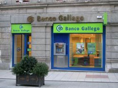 Fachada de Banco Gallego