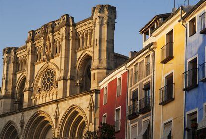 Fachada de la catedral de Cuenca.