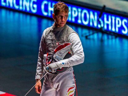 El esgrimista español Carlos Llavador en el Mundial de Esgrima 2018 en Wuxi, Shanghái.