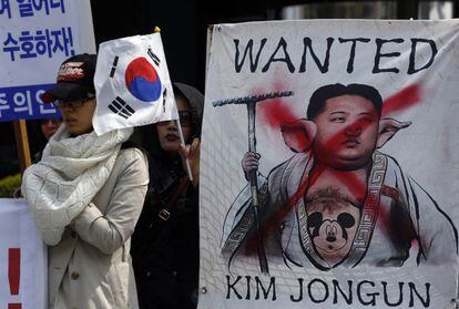 Protesta en Corea del Sur contra as amenazas de Pyongyang.