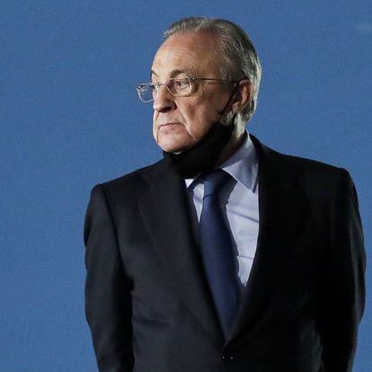 MADRID, SPAIN - APRIL 6: President Florentino Perez of Real Madrid during the UEFA Champions League  match between Real Madrid v Liverpool at the Estadio Alfredo Di Stefano on April 6, 2021 in Madrid Spain (Photo by David S. Bustamante/Soccrates/Getty Images)