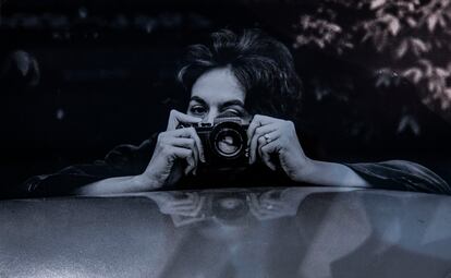 Un autorretrato de Claudia Andújar que forma parte de la exposición.