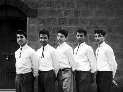 Foto del grupo The Hectics, en Bombay en 1958. En el centro, Farrokh Bulsara (Freddie Mercury).
