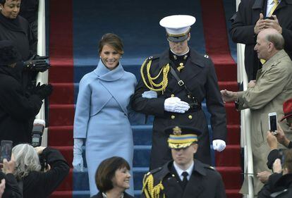 Melania Trump llega a la ceremonia de investidura.