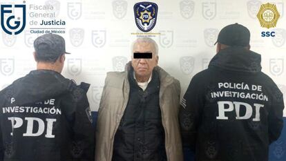 El abogado Jesús Hernández Alcocer tras su detención el 23 de junio de 2022, en Ciudad de México.