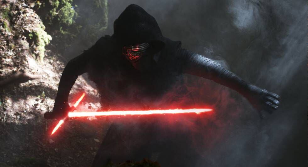 Fotograma con Kylo Ren en la película 'Star Wars: The Force Awakens'.