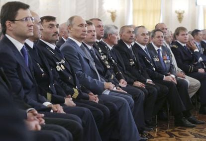 Putin, con representantes de la miner&iacute;a y la siderurgia en el Kremlin.