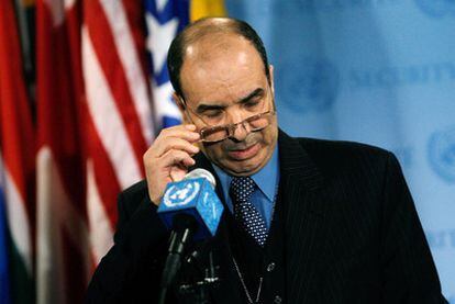 Ibrahim Dabbashi, embajador de Libia en la ONU, denuncia la represión en su país tras la reunión del Consejo de Seguridad.