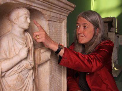 La historiadora Mary Beard, en uno de los programas de &#039;C&oacute;mo viv&iacute;an los romanos&#039;.