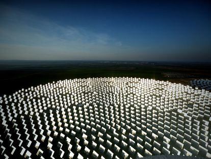 Abengoa Solar desarrolla y aplica tecnologías solares de generación eléctrica a partir del sol, luchando contra el cambio climático.