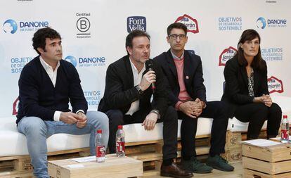 Borja Lafuente, François-Xavier Lacroix, Pablo Sánchez e Irene de la Torre en la presentación del certificado 'B Corp' para Lanjarón y Font Vella.