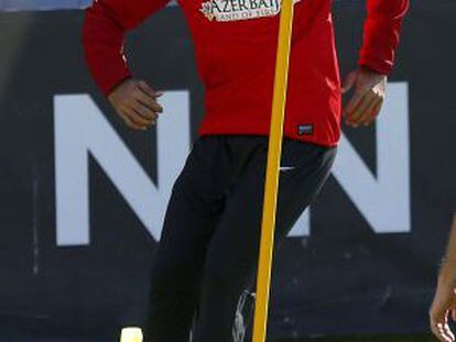 Diego Costa en el último entrenamiento antes de viajar a Barcelona.