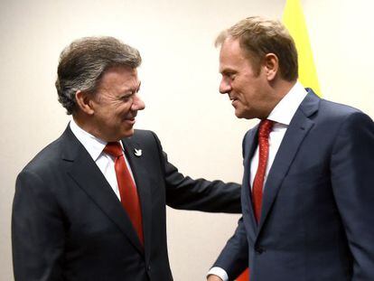 El presidente de Colombia, Juan Manuel Santos y el del Consejo de Europa, Donald Dusk.